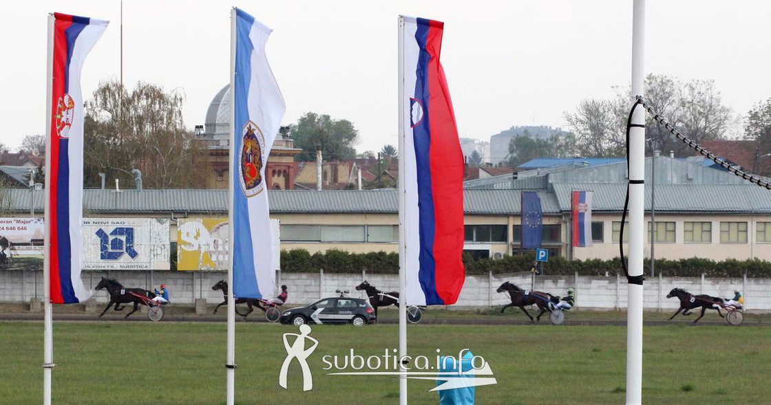 Autokuća Tasić na „Otvaranju sezone 2019“.jpg