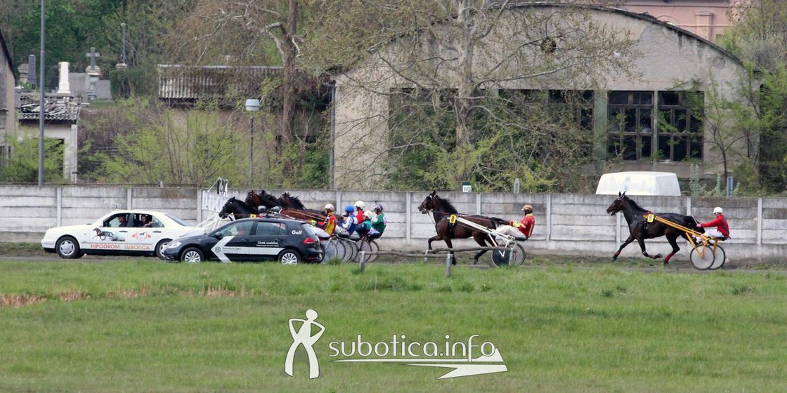 Autokuća Tasić na „Otvaranju sezone 2019“.jpg