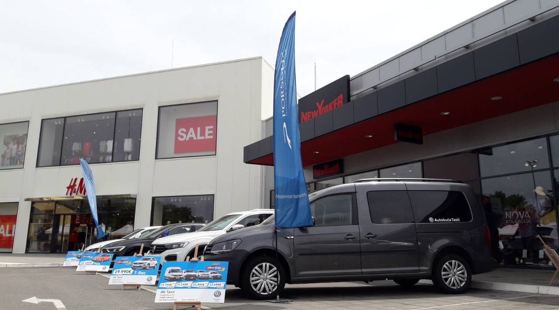 AK Tasić u RP Shoppi